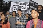 Priya Dutt leads protest for Delhi rape incident in  Carter Road, Mumbai on 22nd Dec 2012(38).JPG